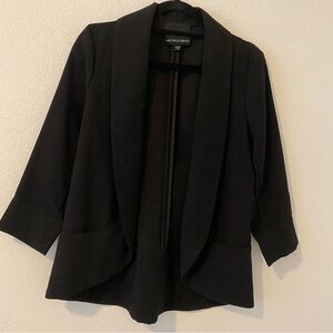HARLOWE & GRAHAM open black blazer